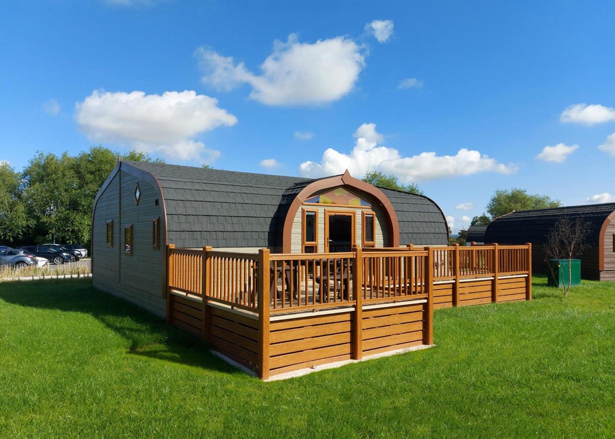 Wild Acre Village At Sundown Adventureland Retford Exterior foto